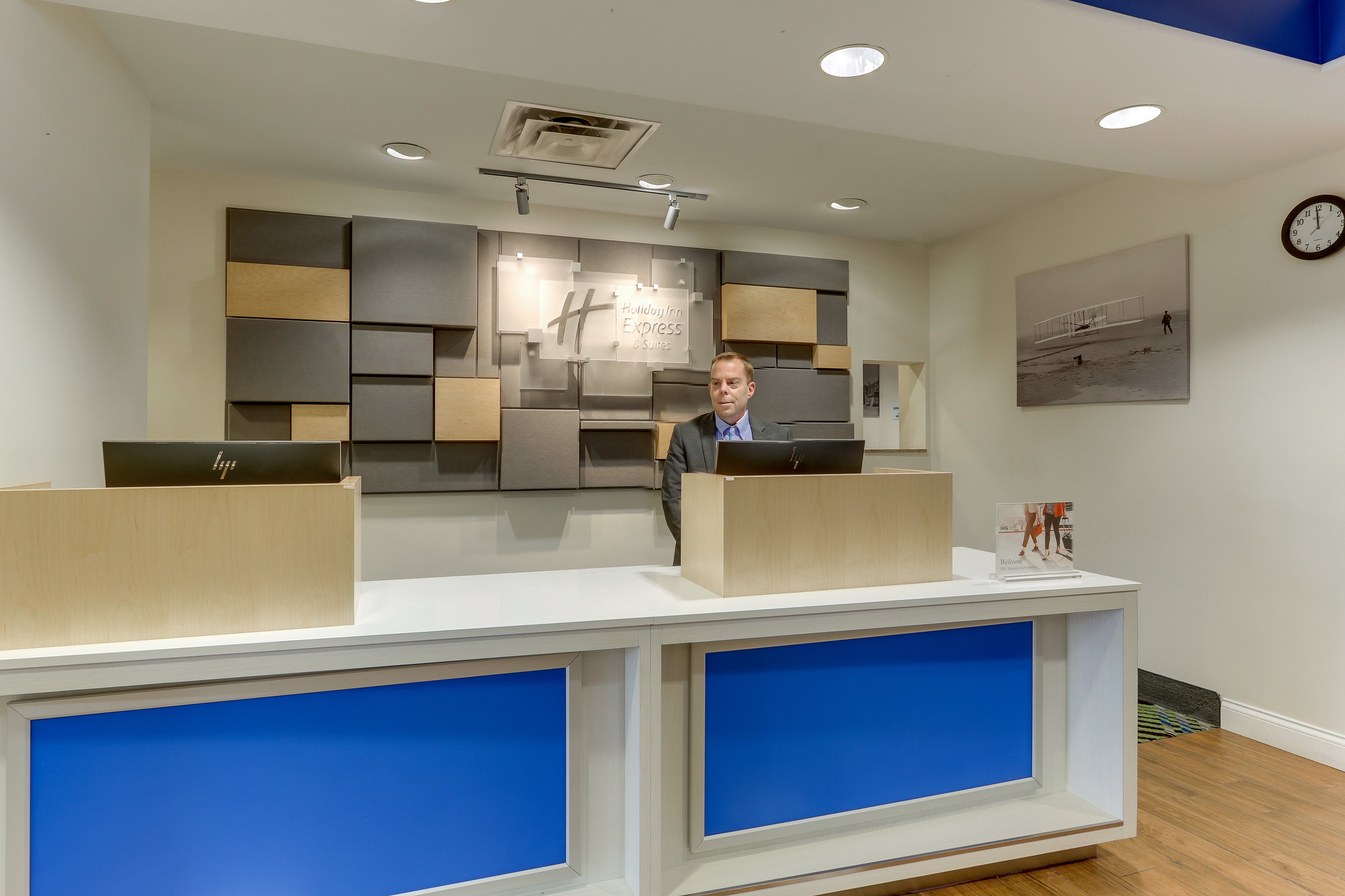 Holiday Inn Express & Suites Dayton-Centerville by IHG 8/52