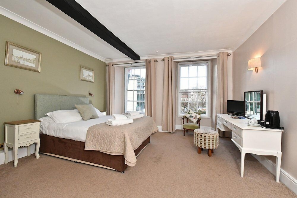 The Lansdowne Hotel 13/55