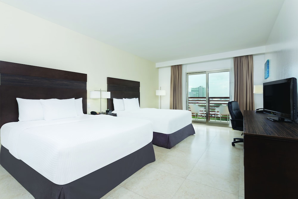 Wyndham Garden Cancun Downtown 14/43