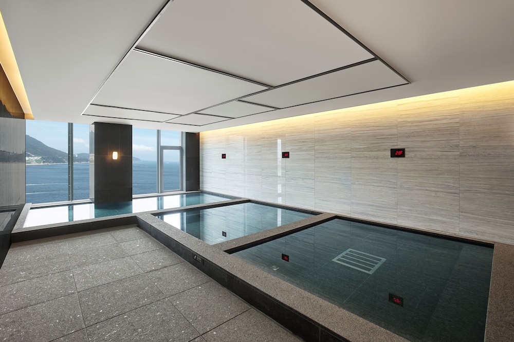 Wyndham Grand Busan Ijin 20/43