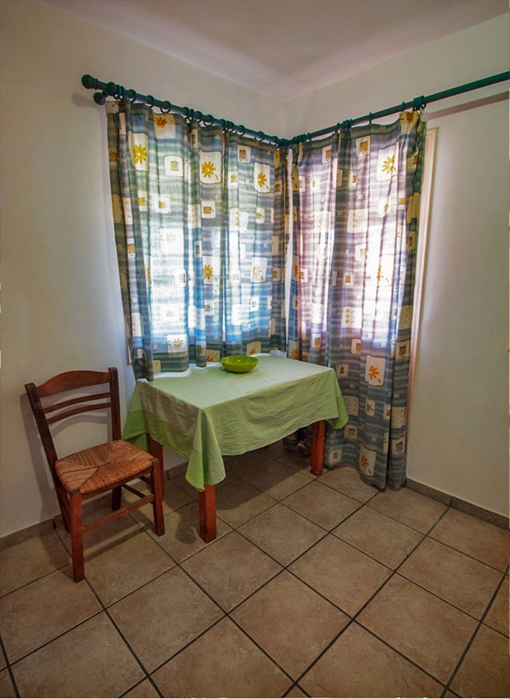 Nireas Studios And Apartments 23/42