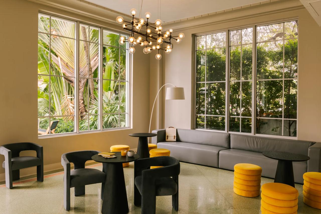 Kenmore Village Hotel, South Beach 26/43