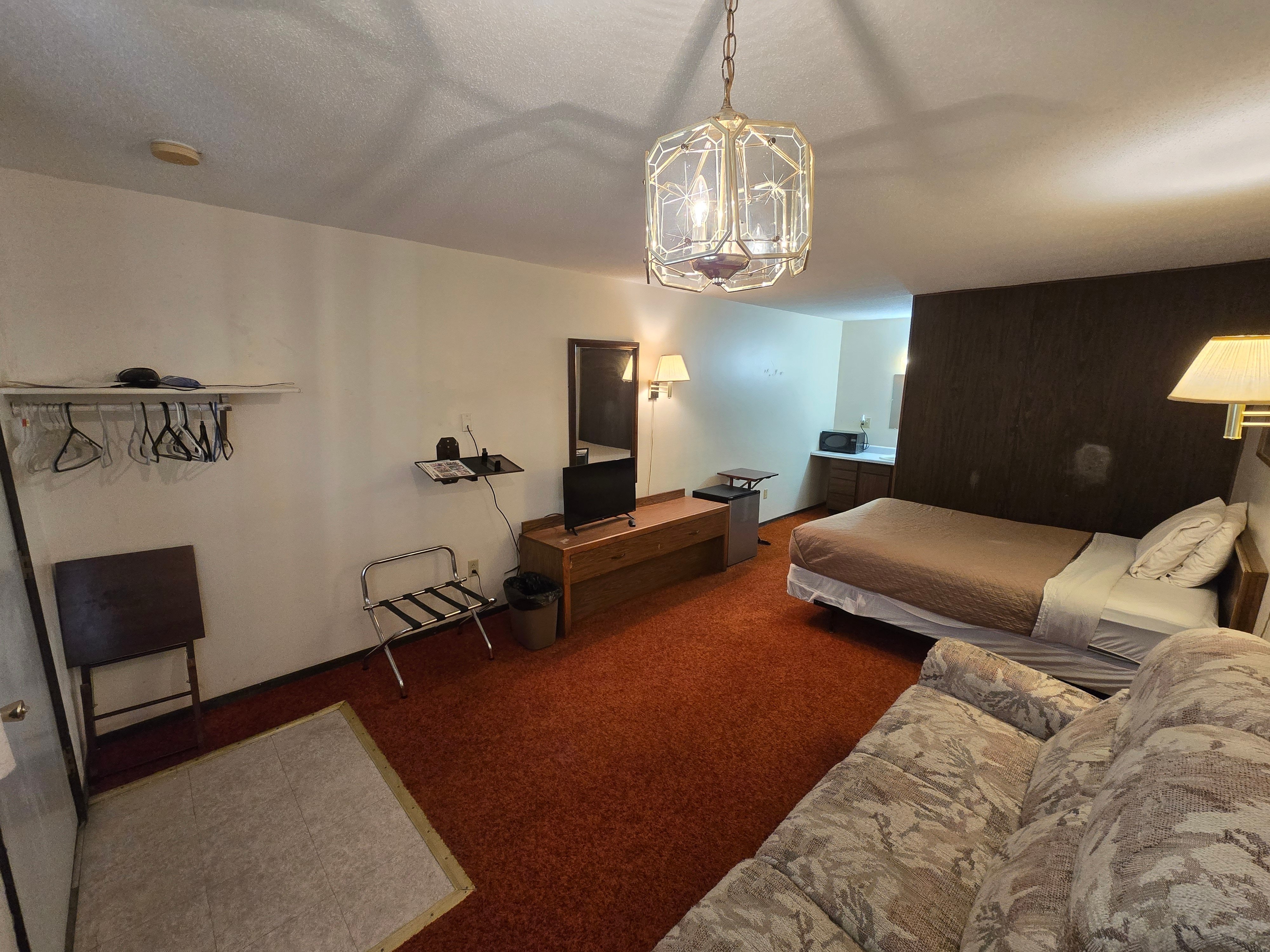 OYO Sandman Inn 40/58