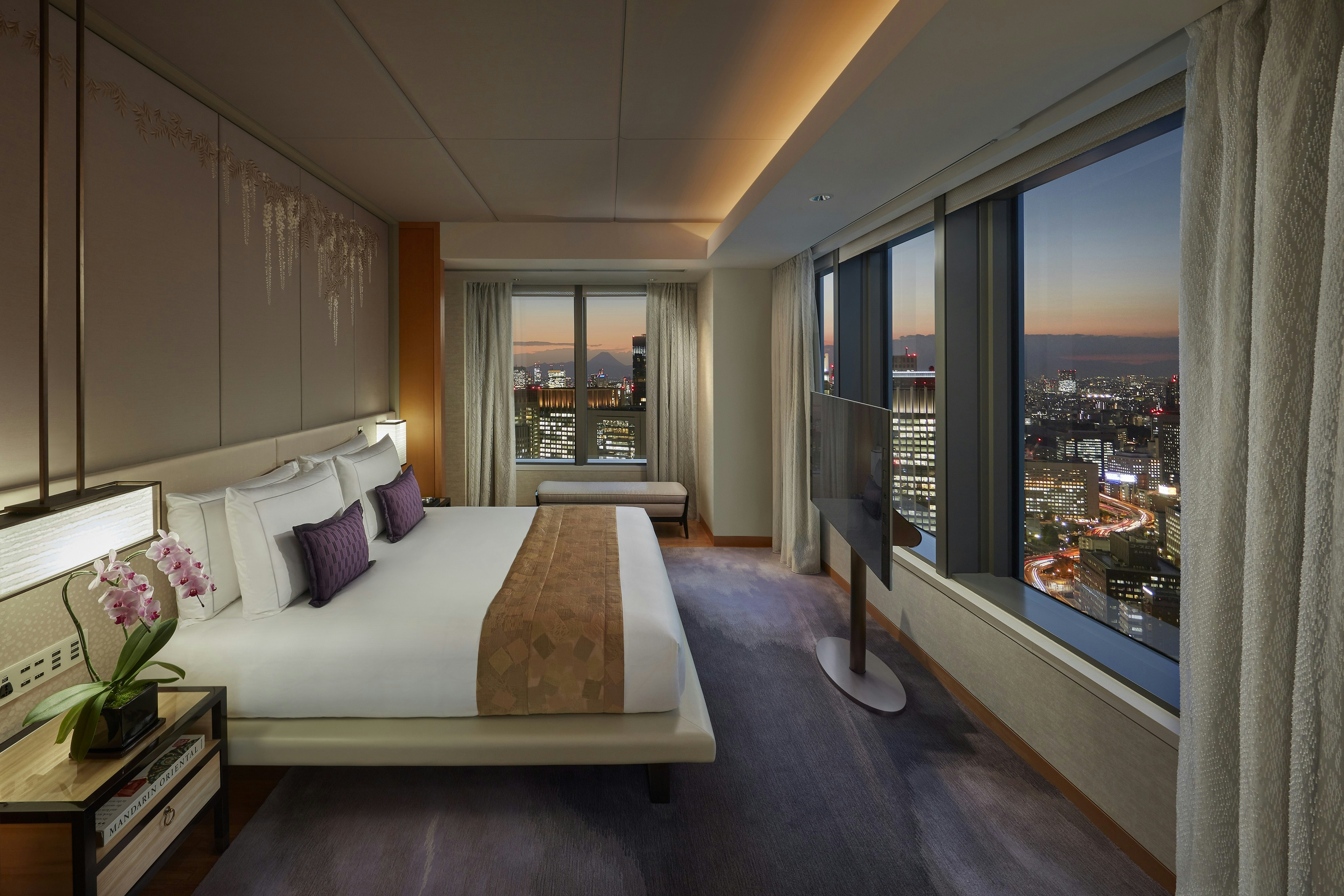 Oriental, Suite, King Bed