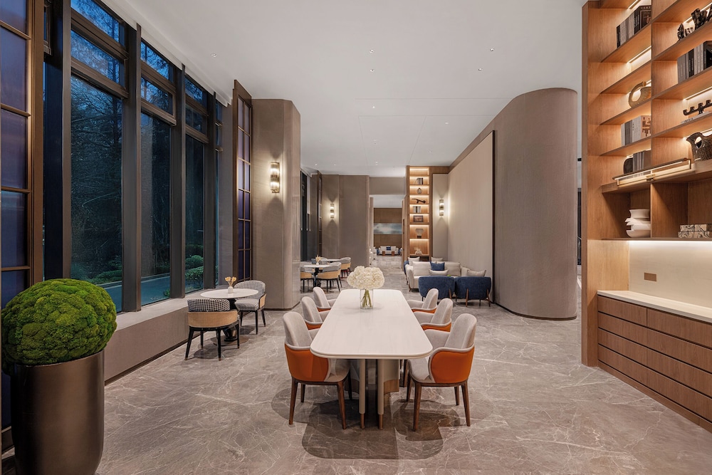 Novotel Zhoushan Luting 62/69