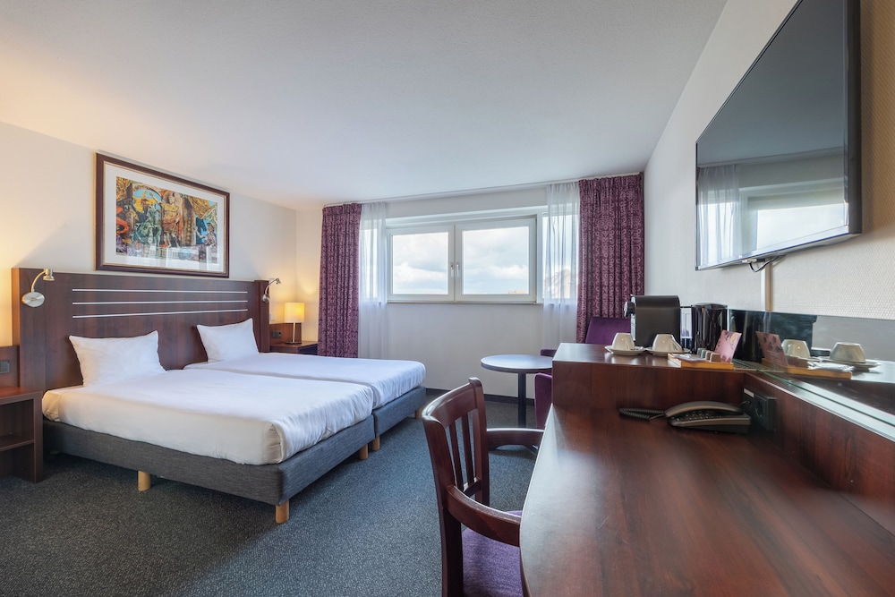 AMRATH GRAND HOTEL DE L EMPEREUR 14/64