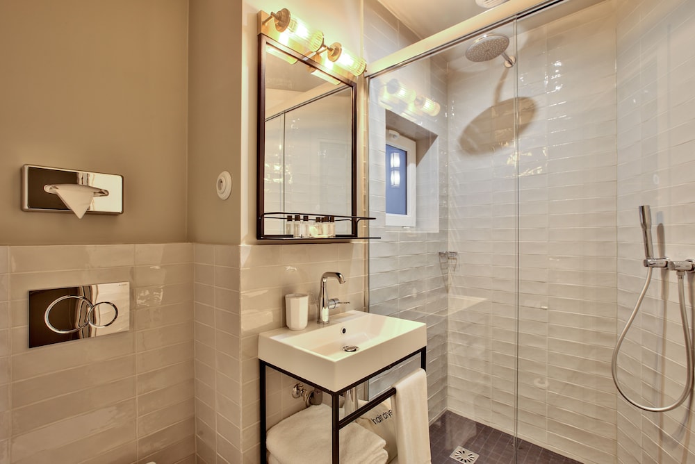 Maison Barbes 59/61