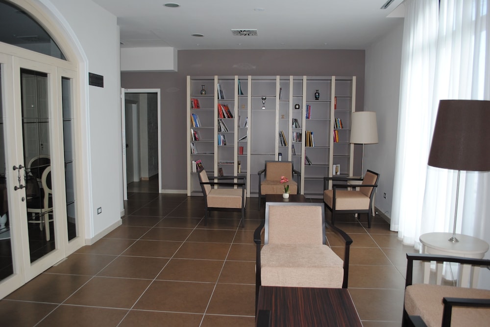 Hotel Fini 55/77