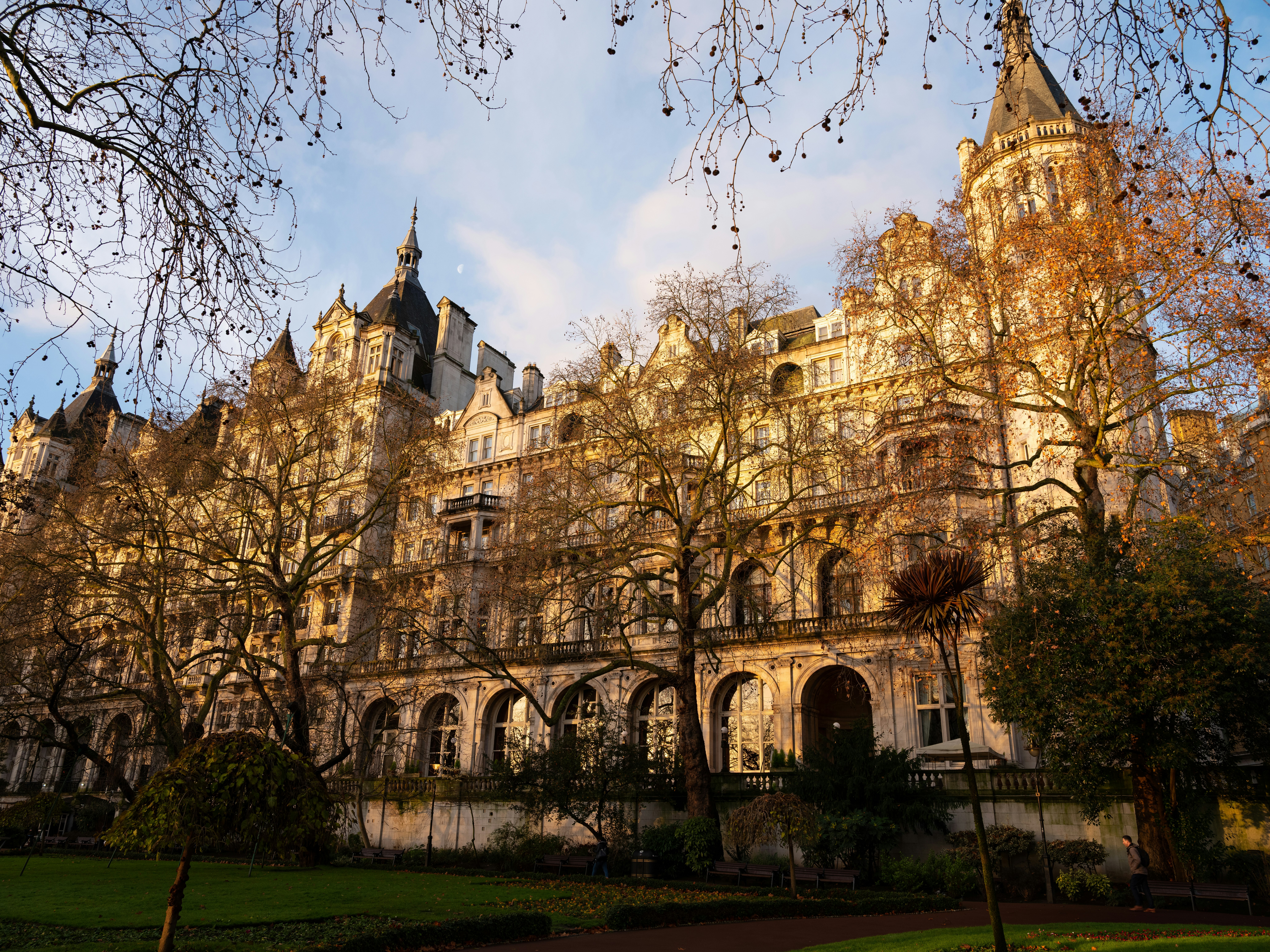 The Royal Horseguards Hotel, London 80/82