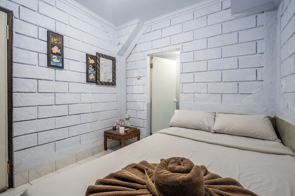 VILARISI HOTEL 40/57