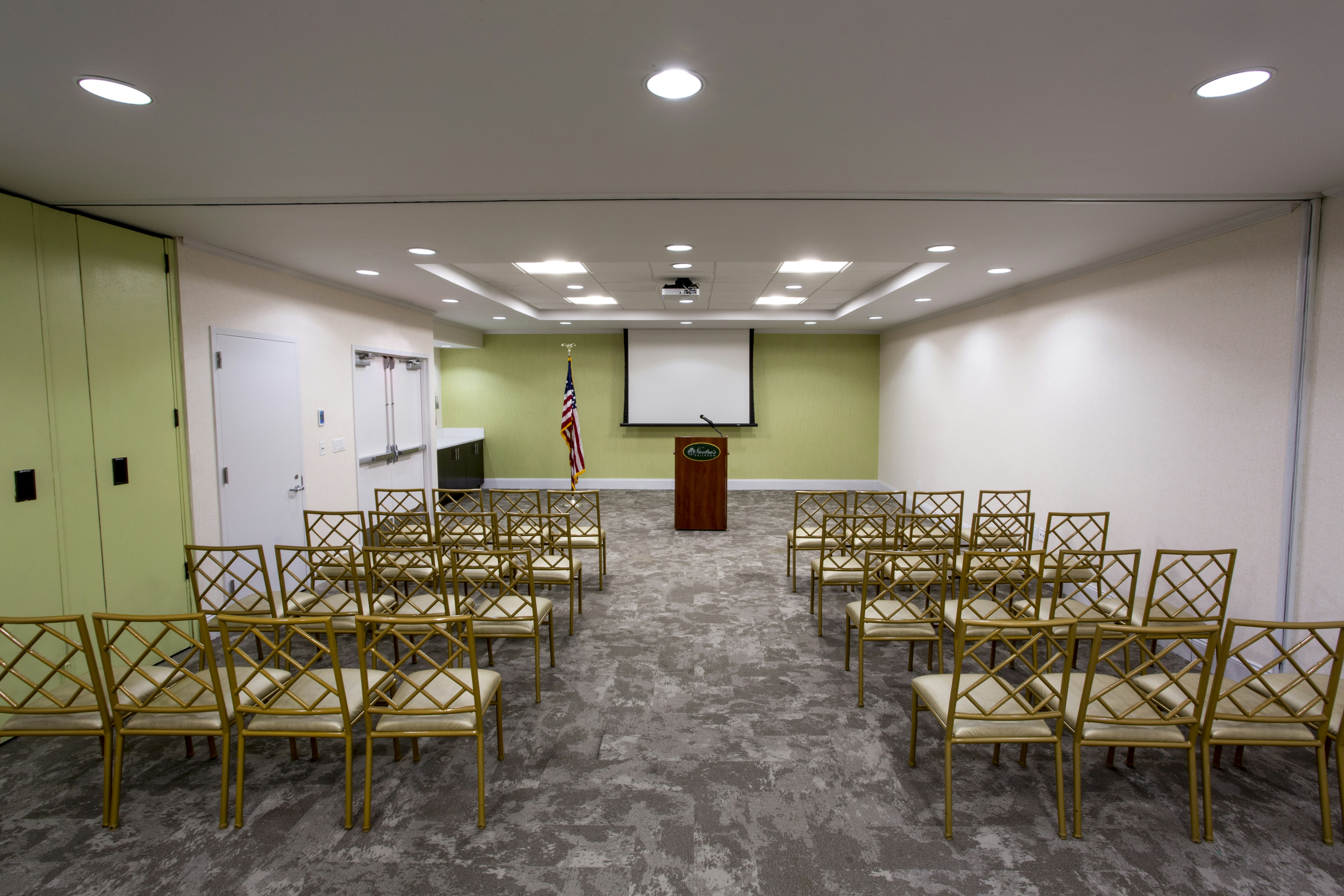 Hilton Garden Inn New York/Staten Island 34/50