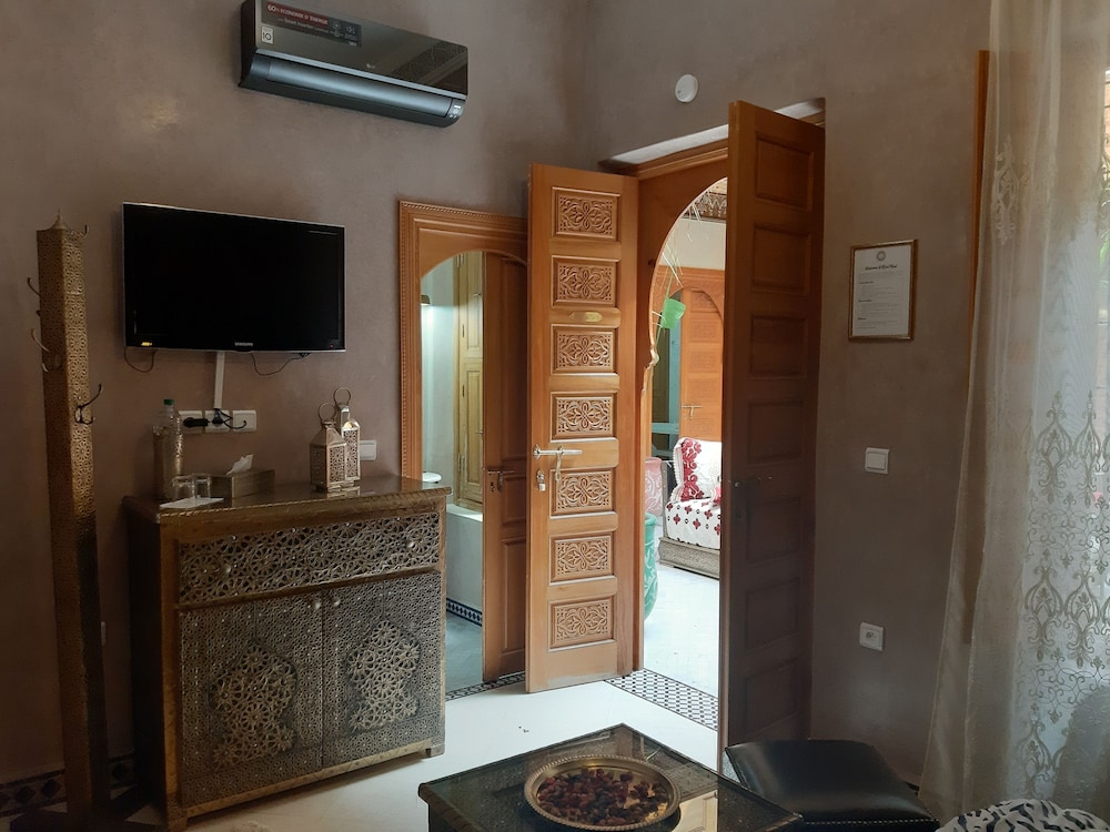 Riad Miral 7/50