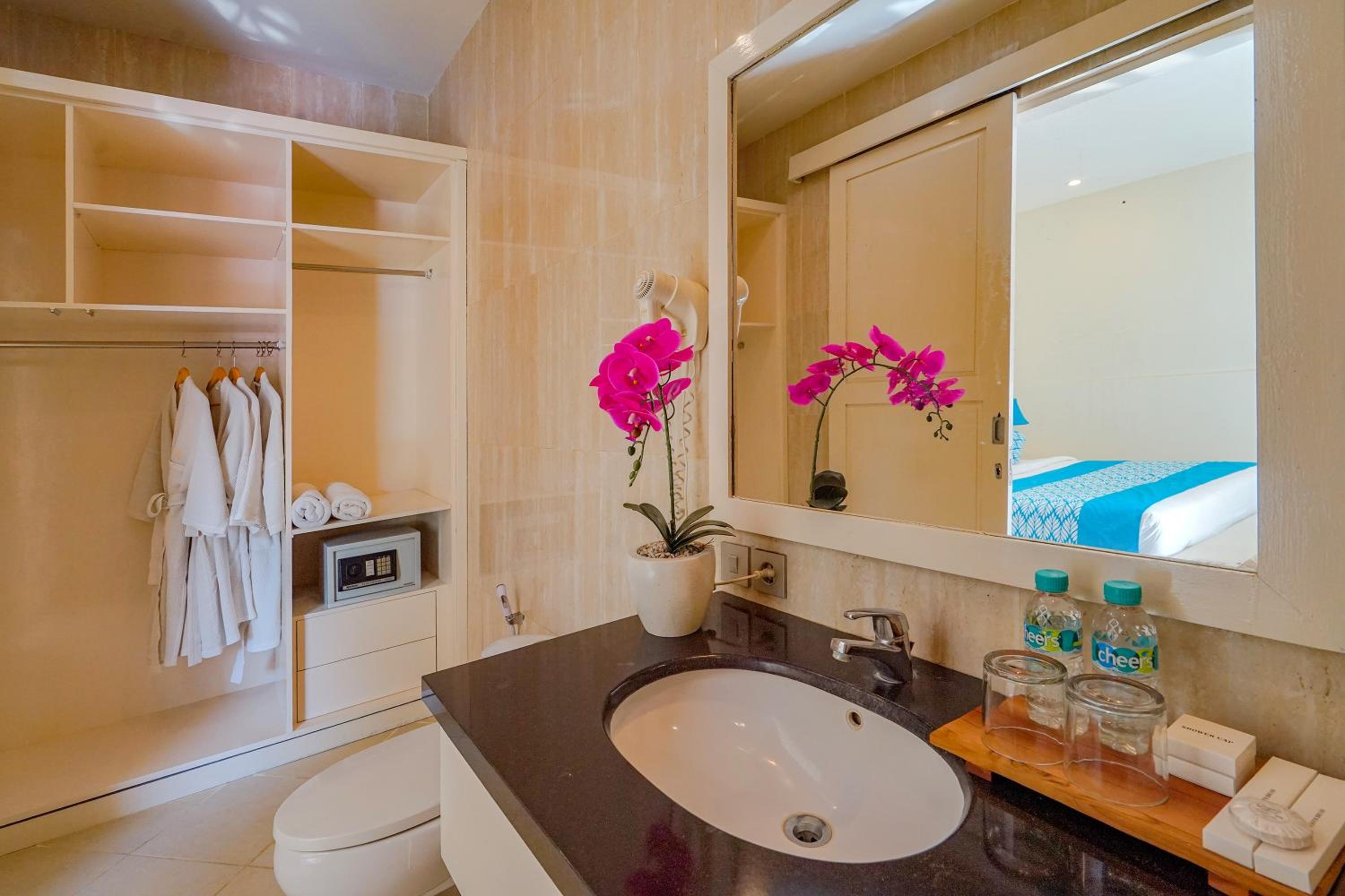 فيلا ديلوكس بـ3 غرف نوم بمسبح خاص، Awila Villas Kuta 10/10
