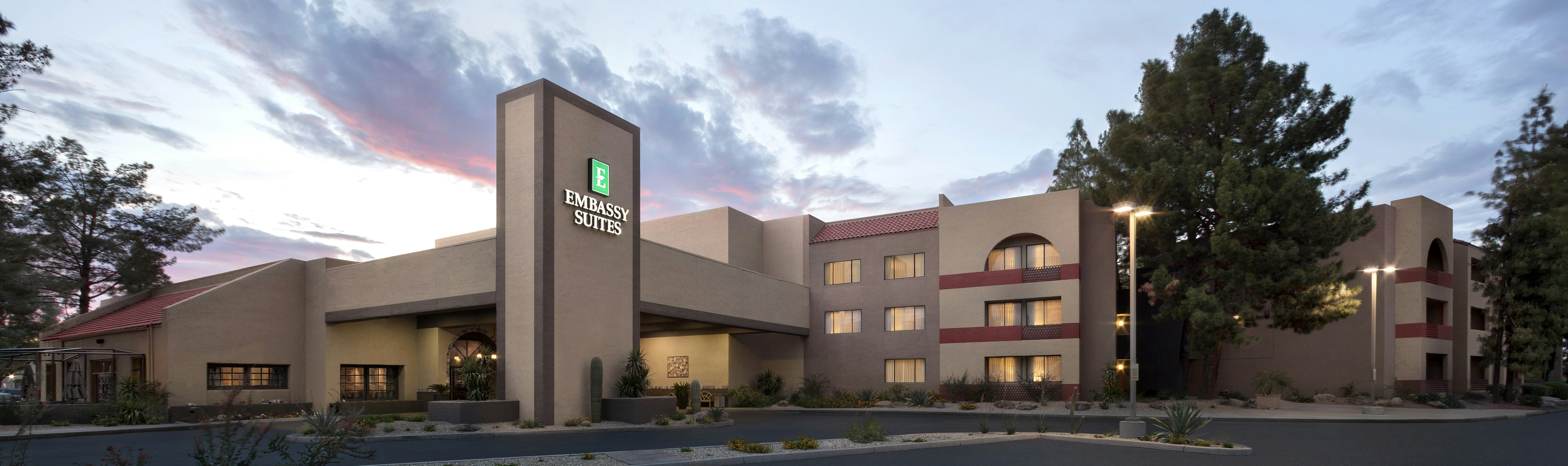 Embassy Suites by Hilton Phoenix Tempe 2/56