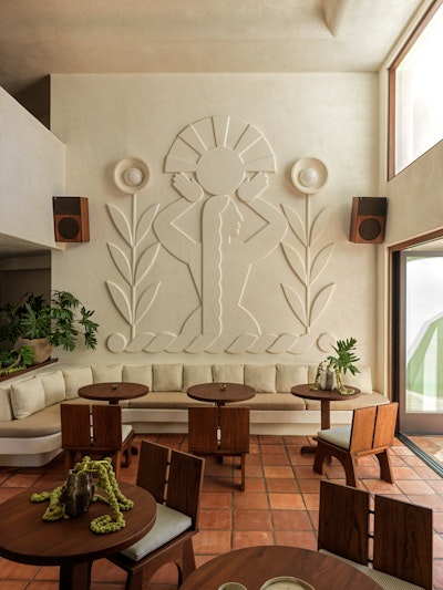 Casa Loma Beach Hotel 38/57
