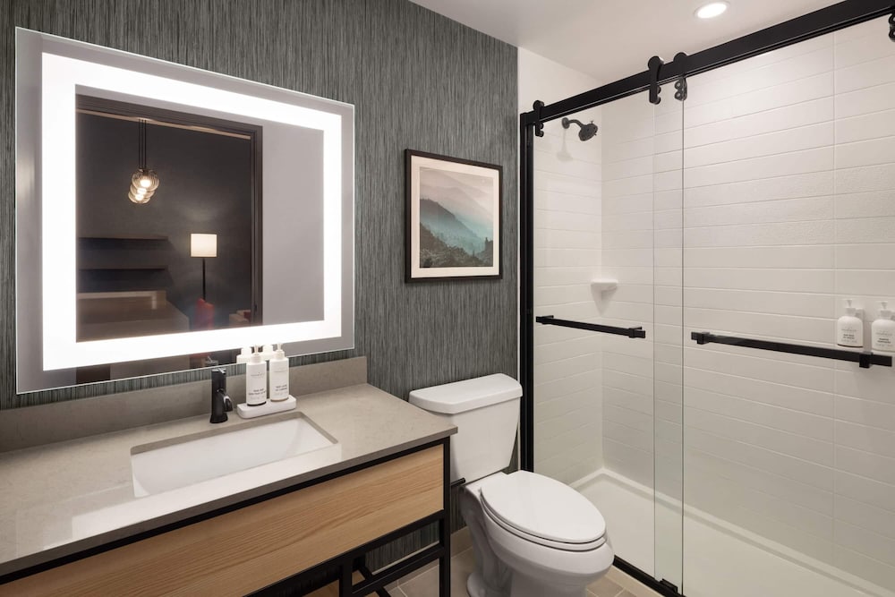 Hawthorn Extended Stay by Wyndham Leavenworth 60/61