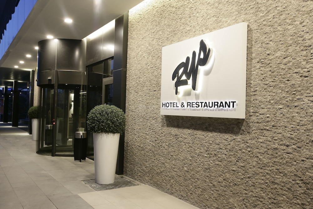 Rys Hotel 35/49