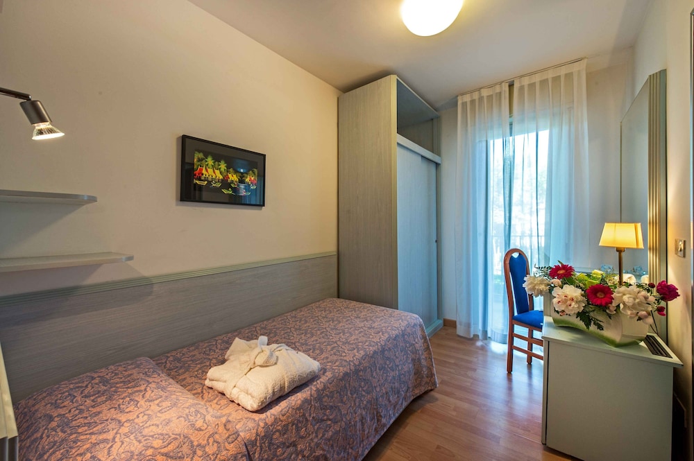 HOTEL MERIDIANUS 21/50