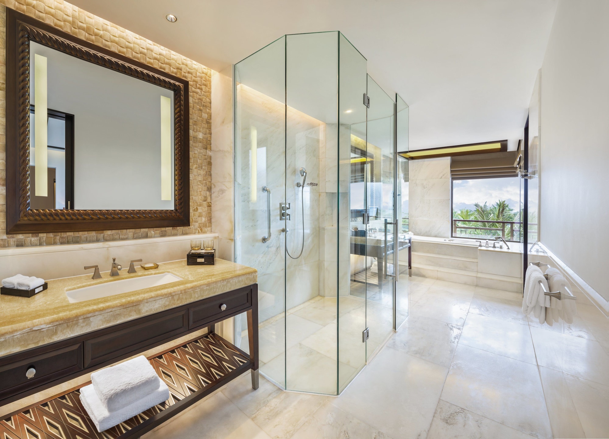Room, 2 Queen Beds, Lagoon View, Pool Access