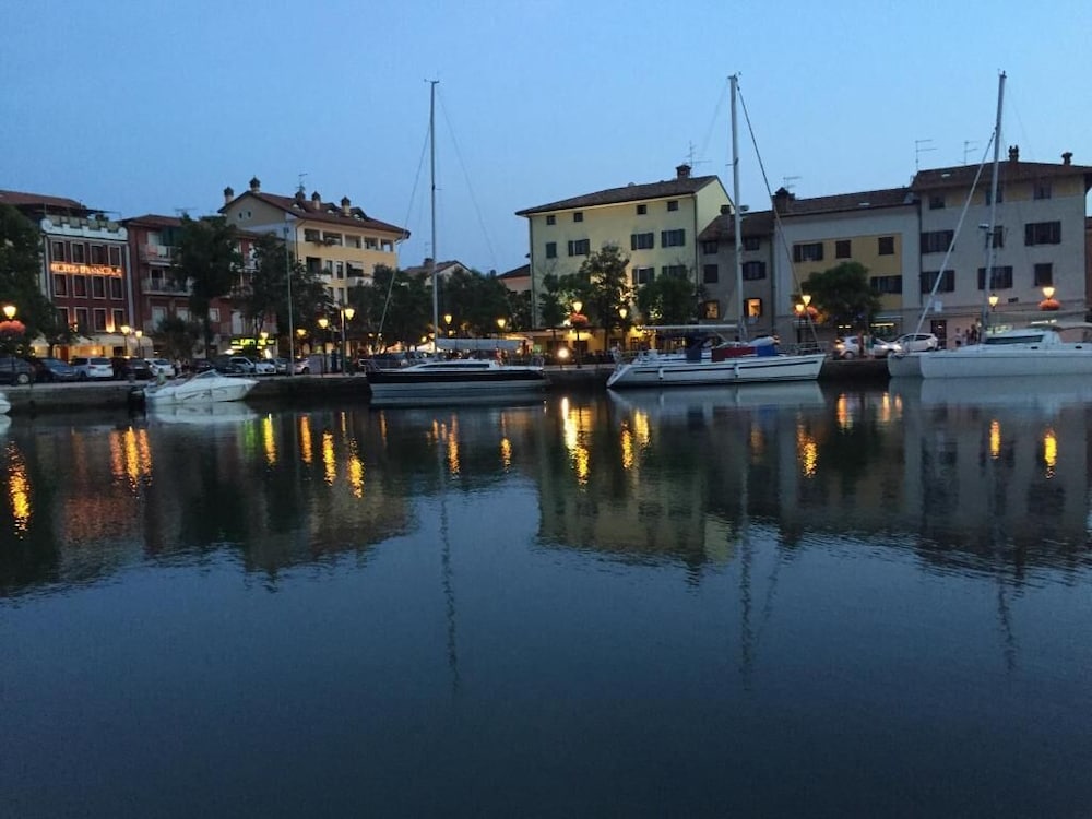 Alla Città Di Trieste 33/50