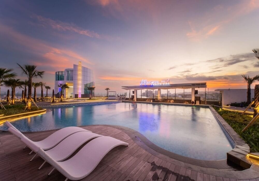 The All - Suite Pentacity Hotel Balikpapan 42/50