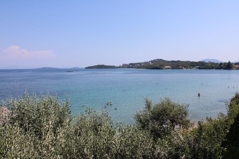 Dassia Beach Hotel 56/70