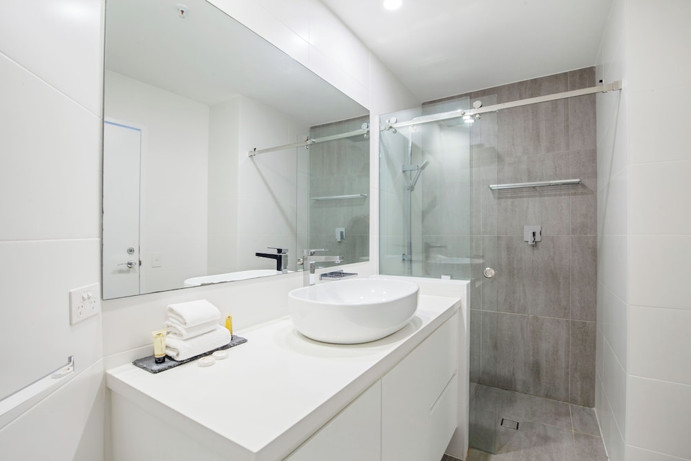 Oceana On Broadbeach 75/75