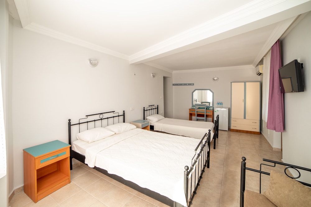 Gokceada Yakamoz Motel 11/50