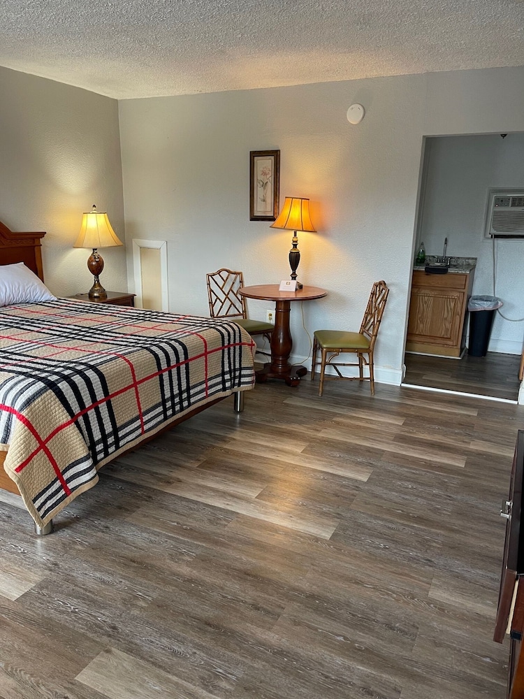 ANS Inn & Suites 14/50