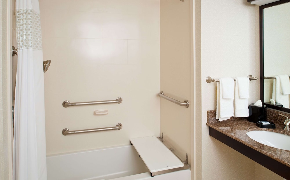 Hampton Inn By Hilton Shelton 15/53