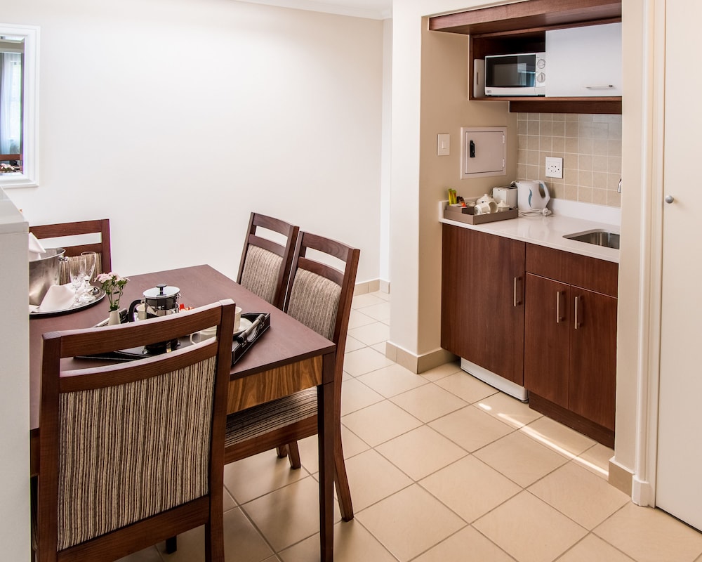 City Lodge Hotel Eastgate 28/37