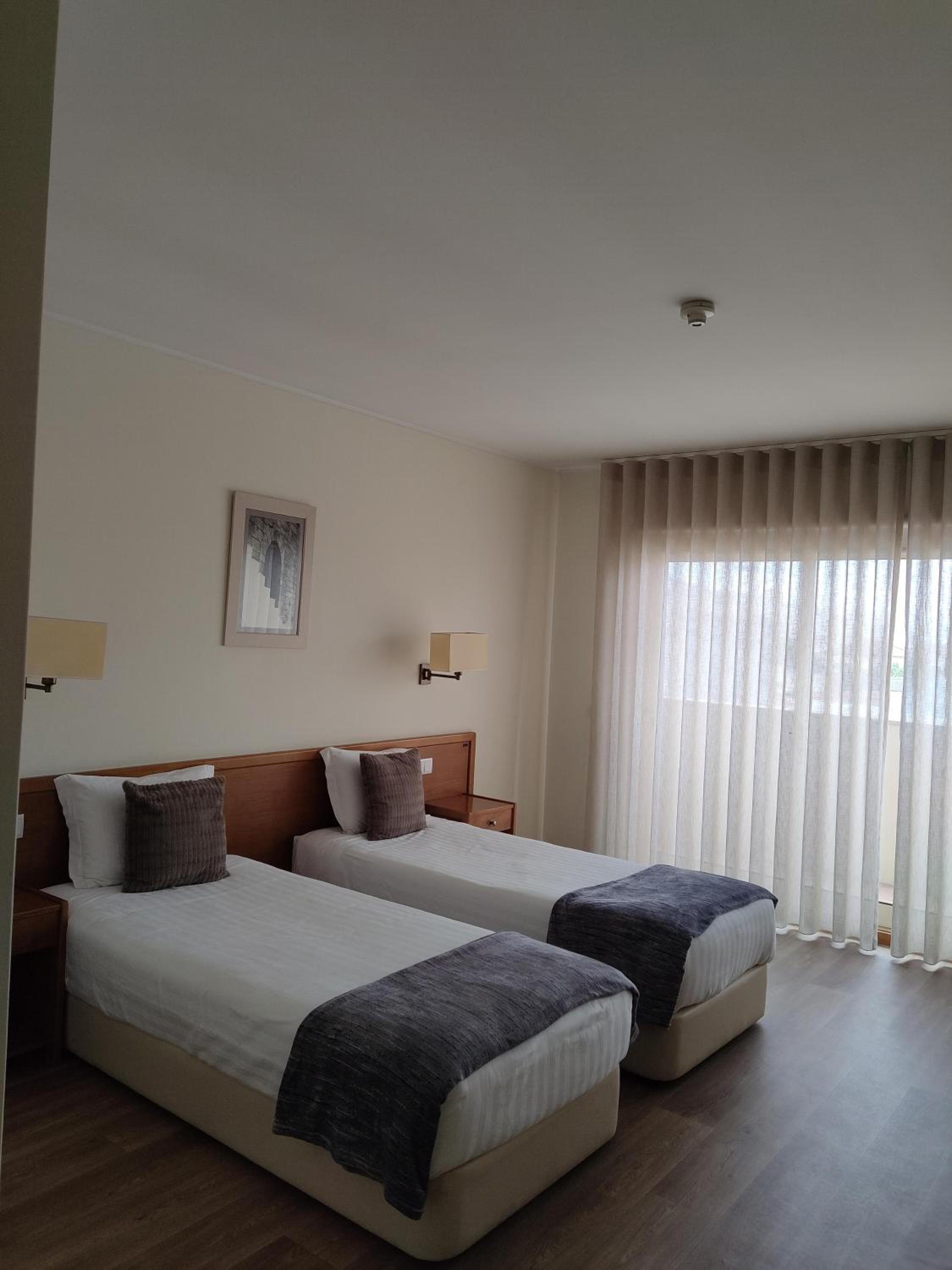 غرفة قياسية بسريرين منفصلين، HOTEL DOS LOIOS 5/5