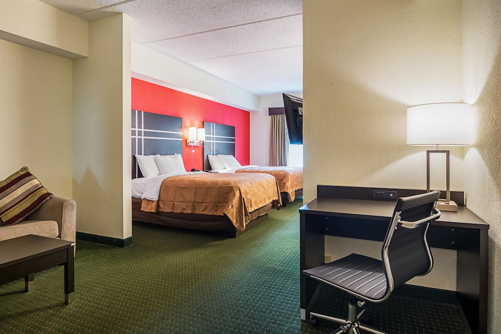 Quality Suites Atlanta Airport East GA 29/43