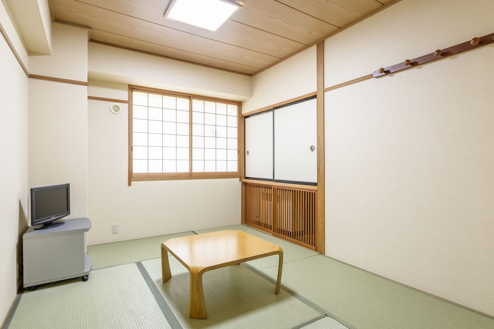 Hotel Tagawa 42/65