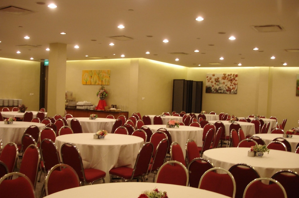 Hotel Royal Singapore 62/70