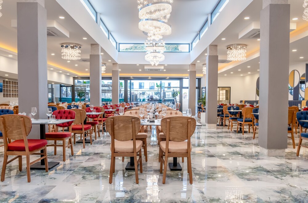 Saint Star Kemer - Adult Only 39/50