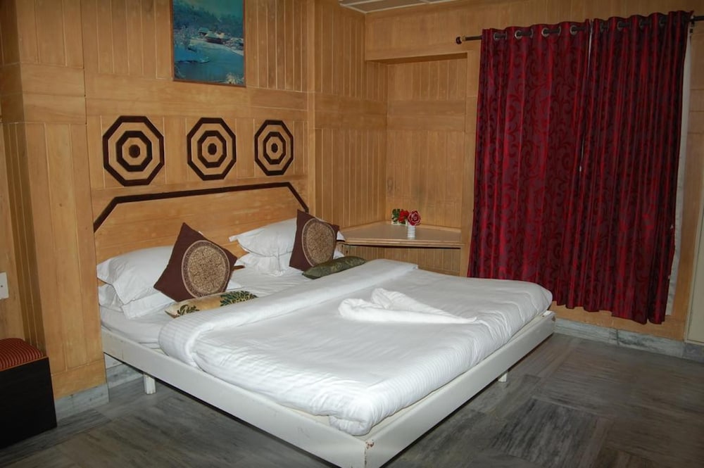 Hotel Ramakrishna 12/32