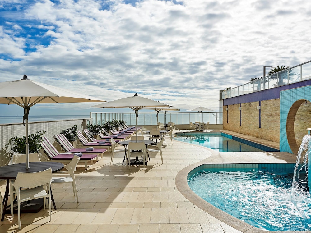Mercure Camboriu Hotel 65/69