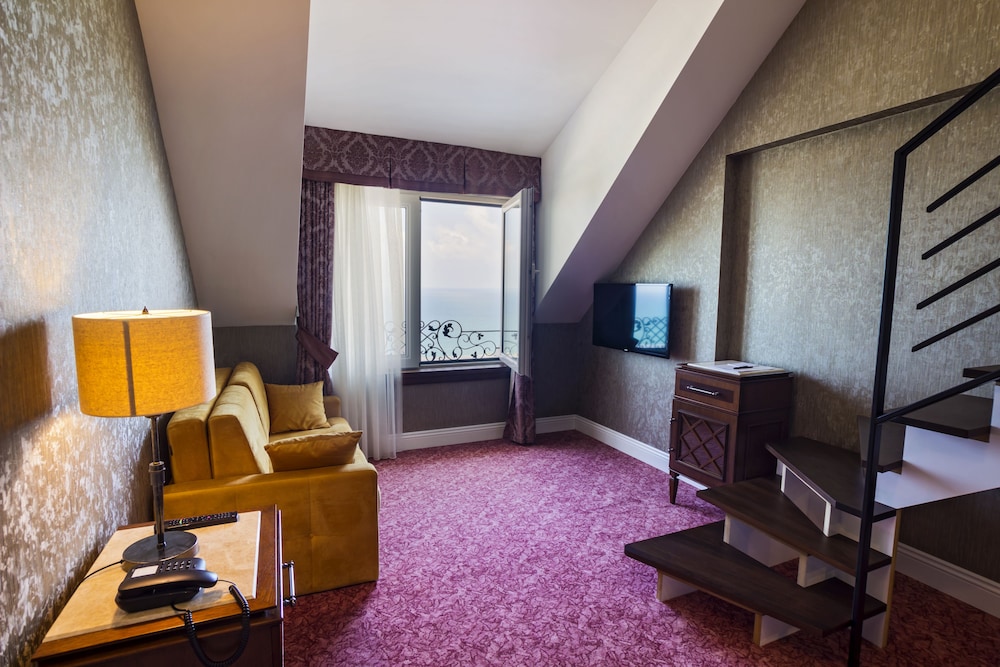 Mell Hotel 44/57