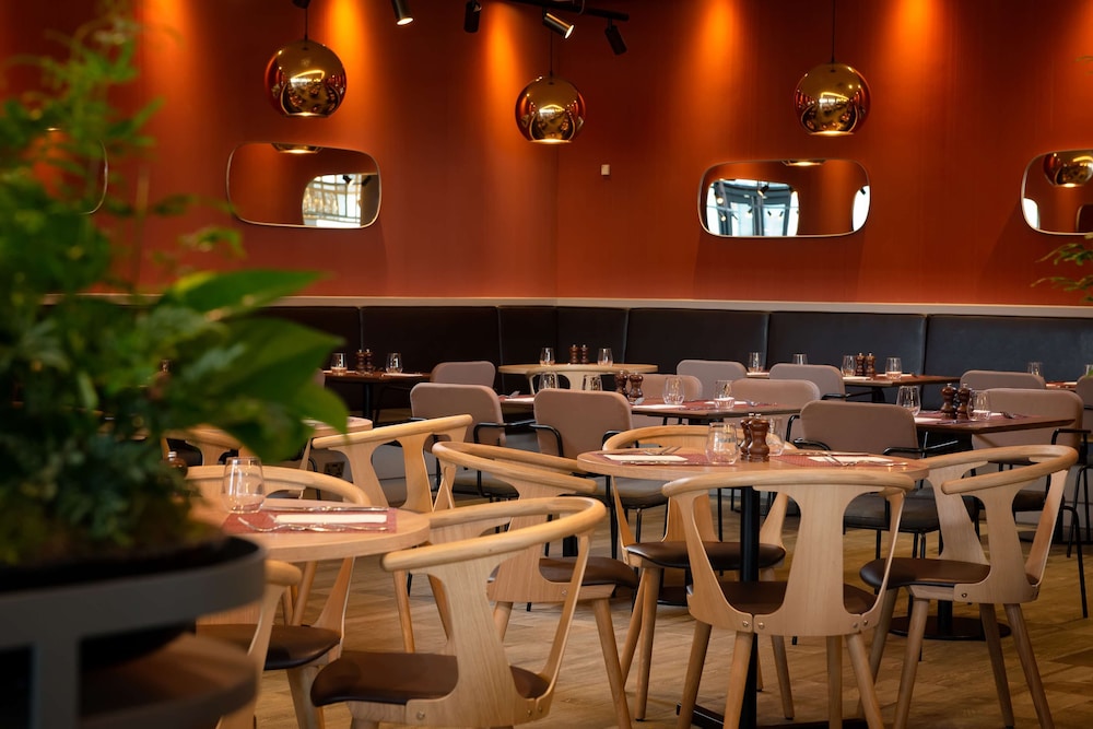 Hilton Garden Inn London Heathrow Airport 33/44