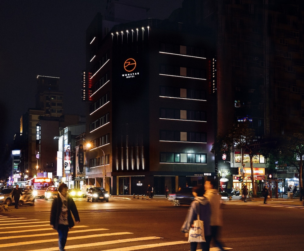 Wonstar Hotel Zhong Hua 59/66