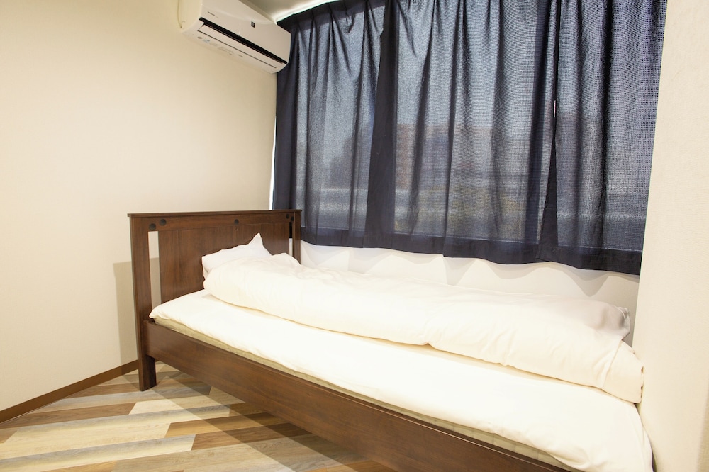 123Guest House 24/50