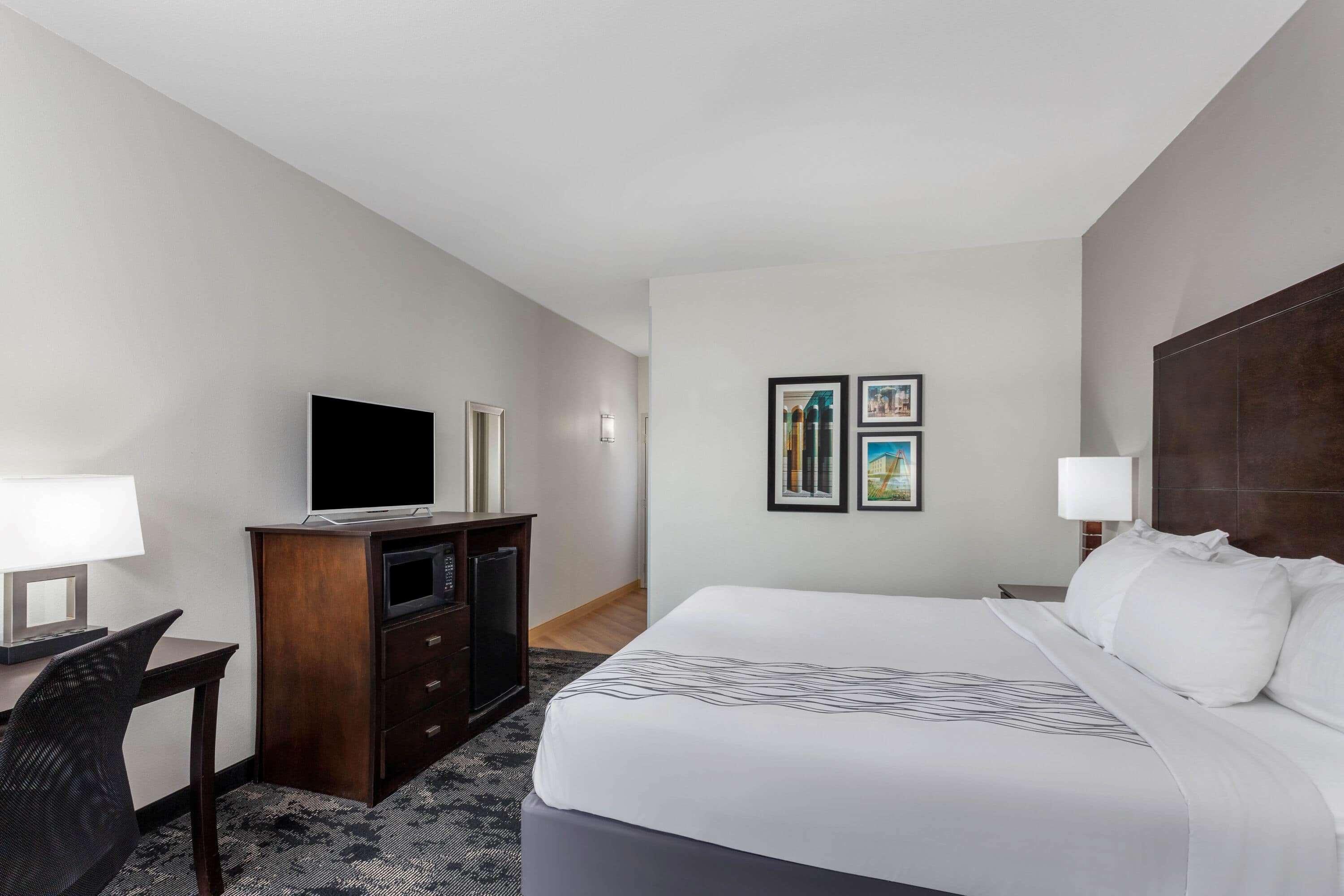 Room, Double Bed
