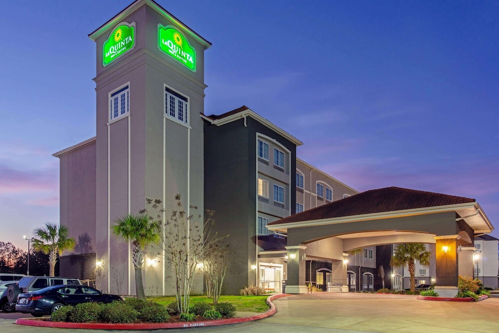 La Quinta Inn & Suites by Wyndham Leesville Ft. Polk 3/50