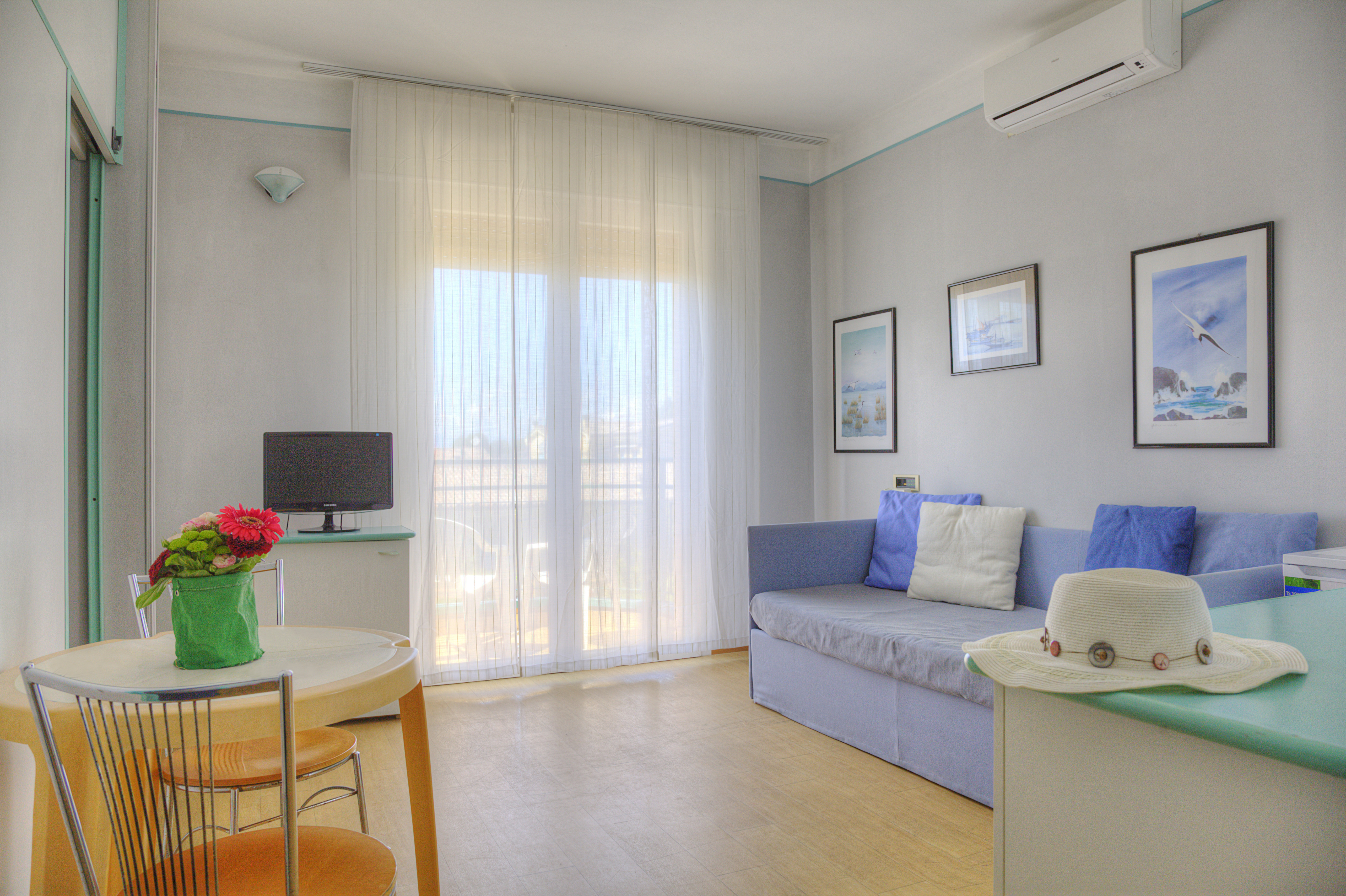 Ute Hotel 24/40