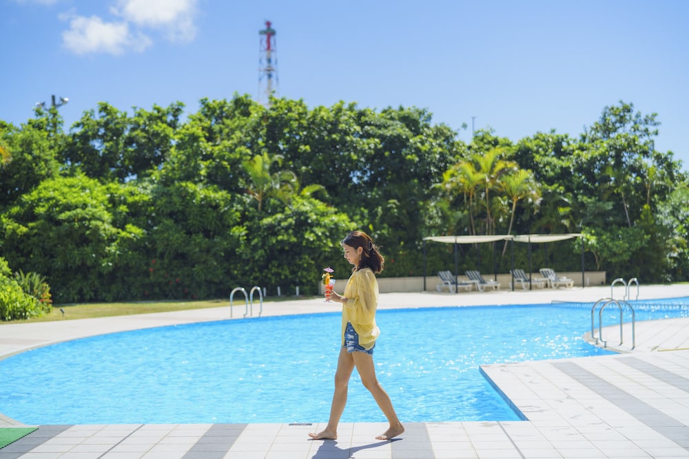 Moon Ocean Ginowan Hotel & Residence 25/50