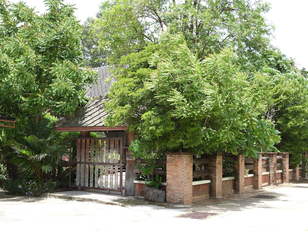 Bann Suan Rachawadee B&B 25/30