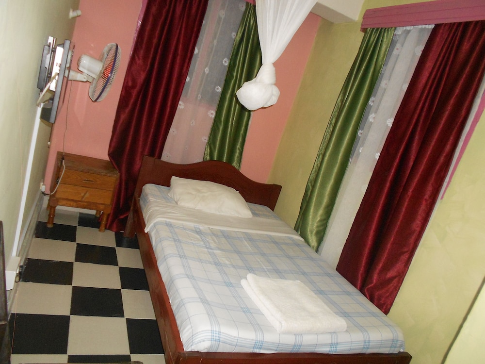 River Sands Hotel & Apartment 13/41