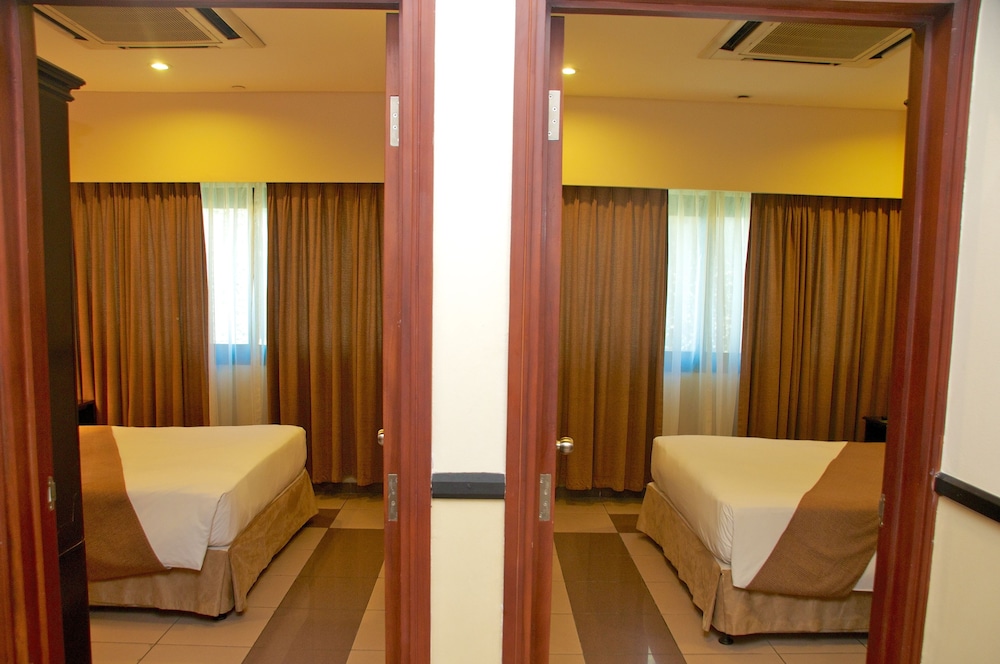 Harbour View Suites 28/60