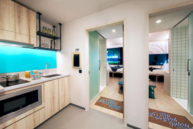 Two of a Kind, 2 Bedrooms